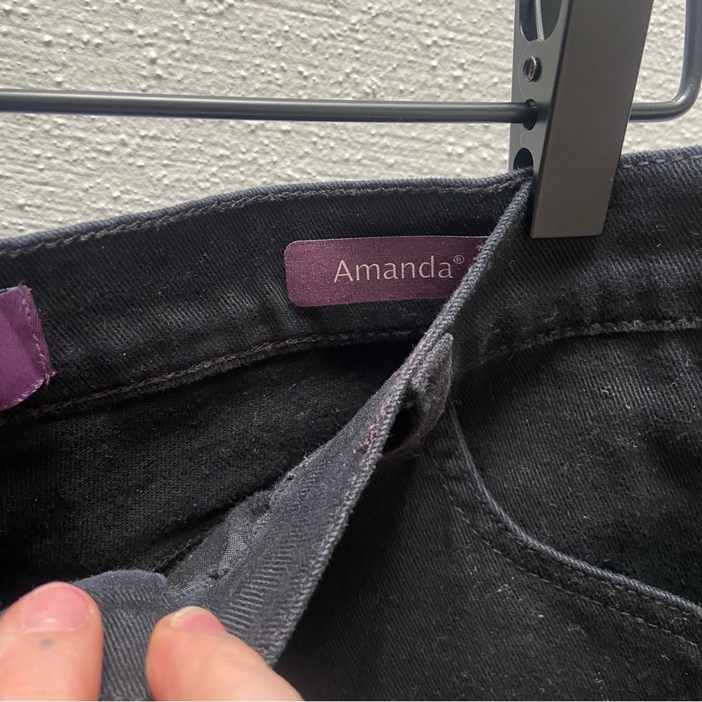 Gloria Vanderbilt Short Amanda High Rise Tapered Jean Pants - Picture 5 of 6